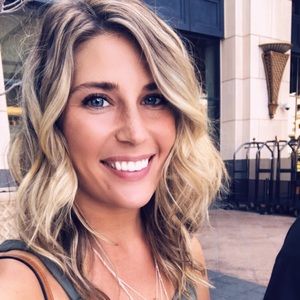 Meet your Posher, Alayna